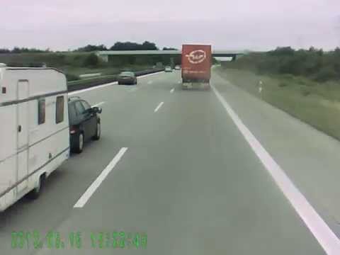 Wypadek przyczepa kempingowa crash caravan