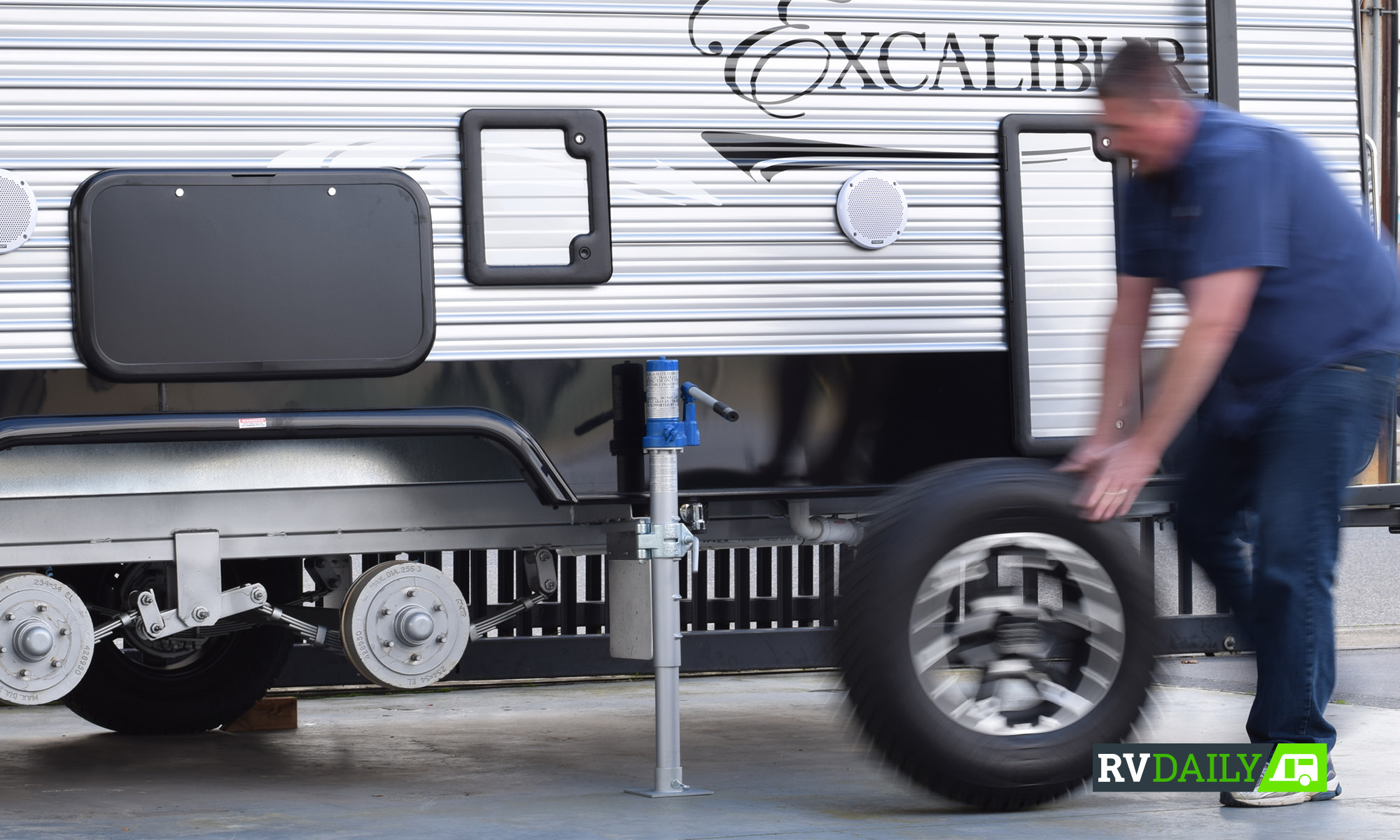 RV DAILY How do I safely jack my caravan?