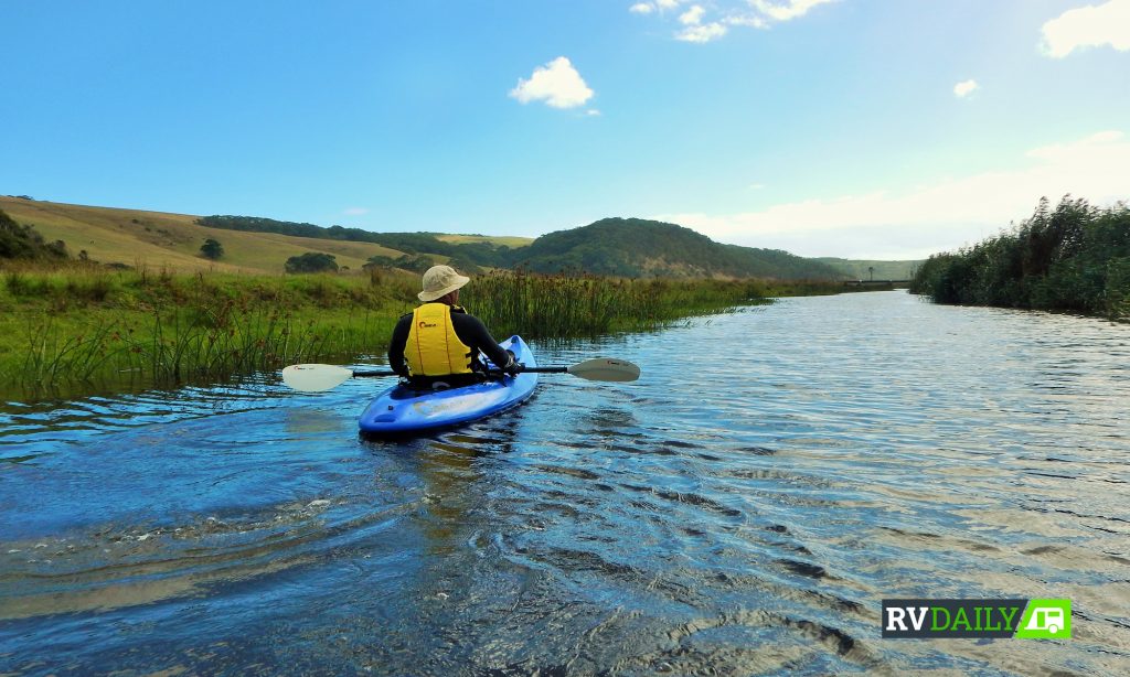 solo kayaker 