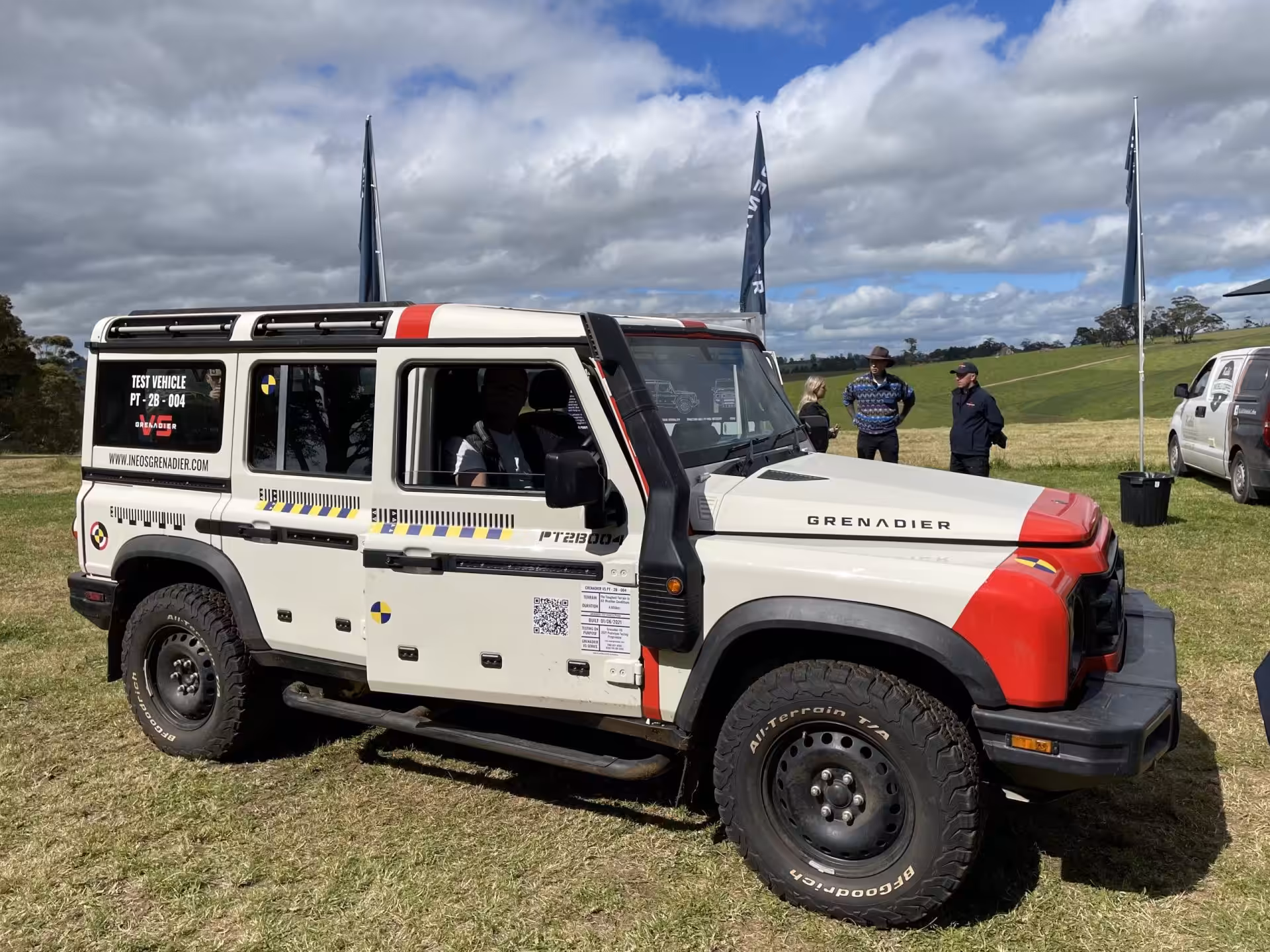 Ineos Grenadier driver side profile
