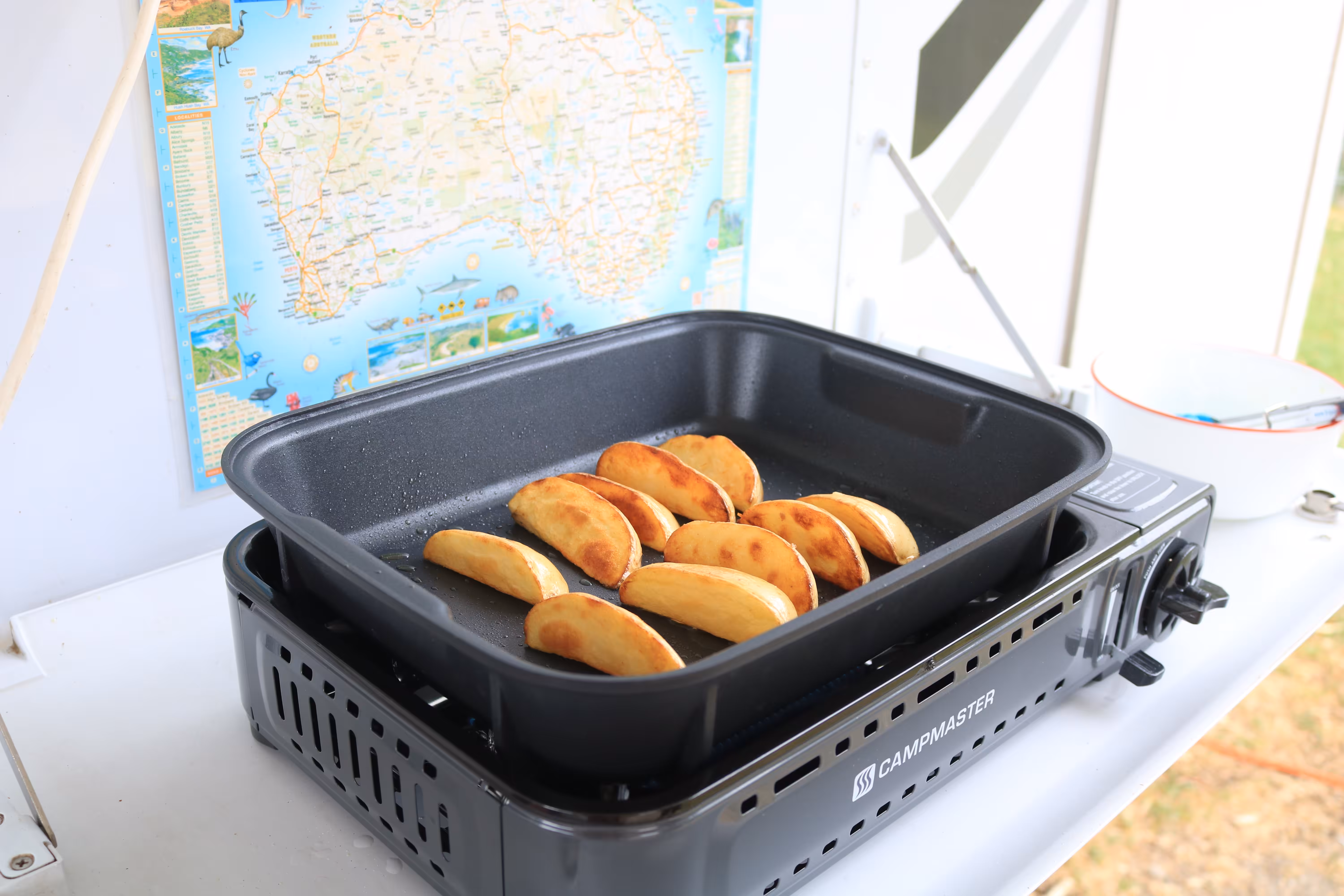 Campmaster stove © Glenys Gelzinis