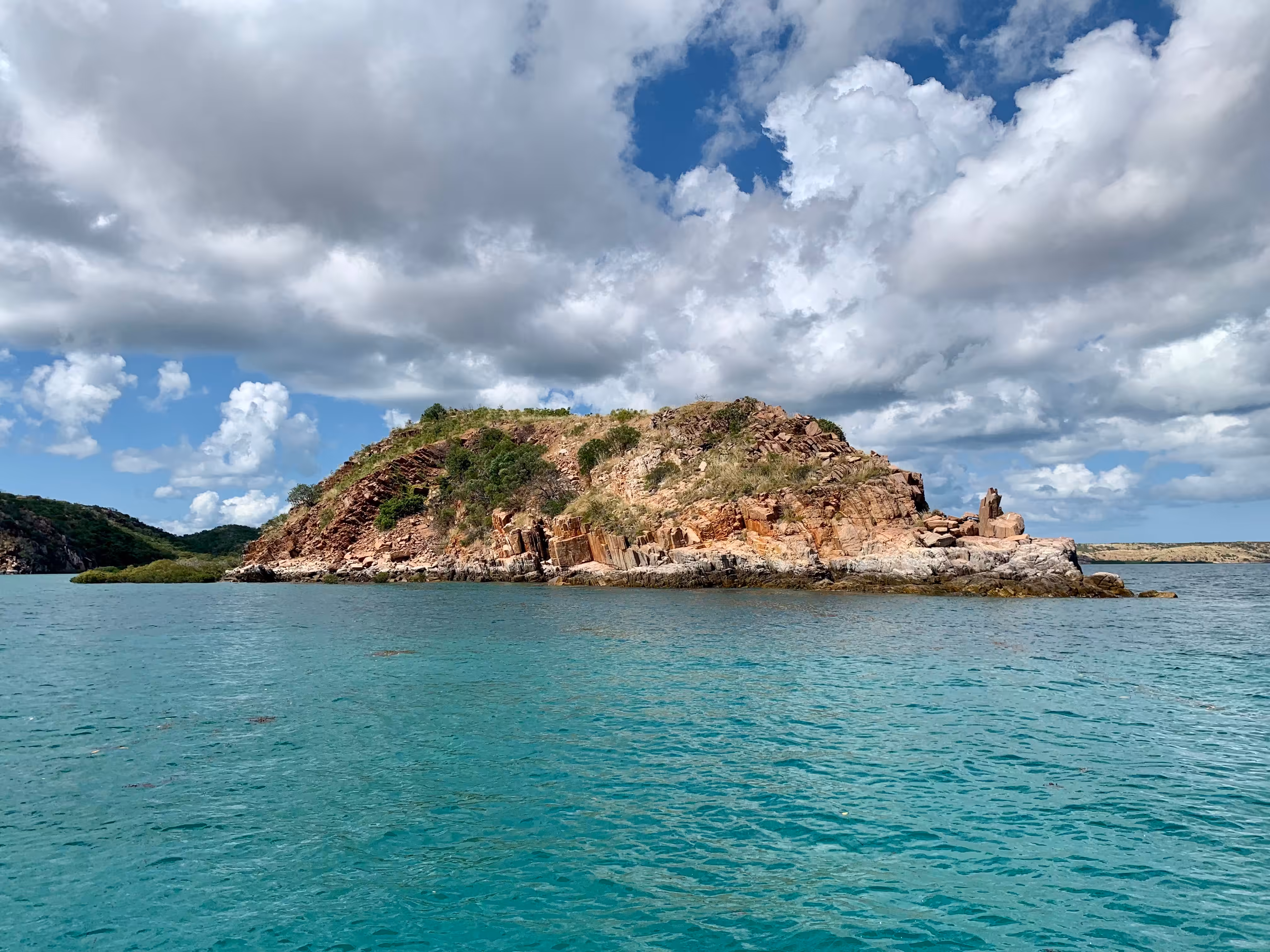 Island tour from Djarindjin Campground