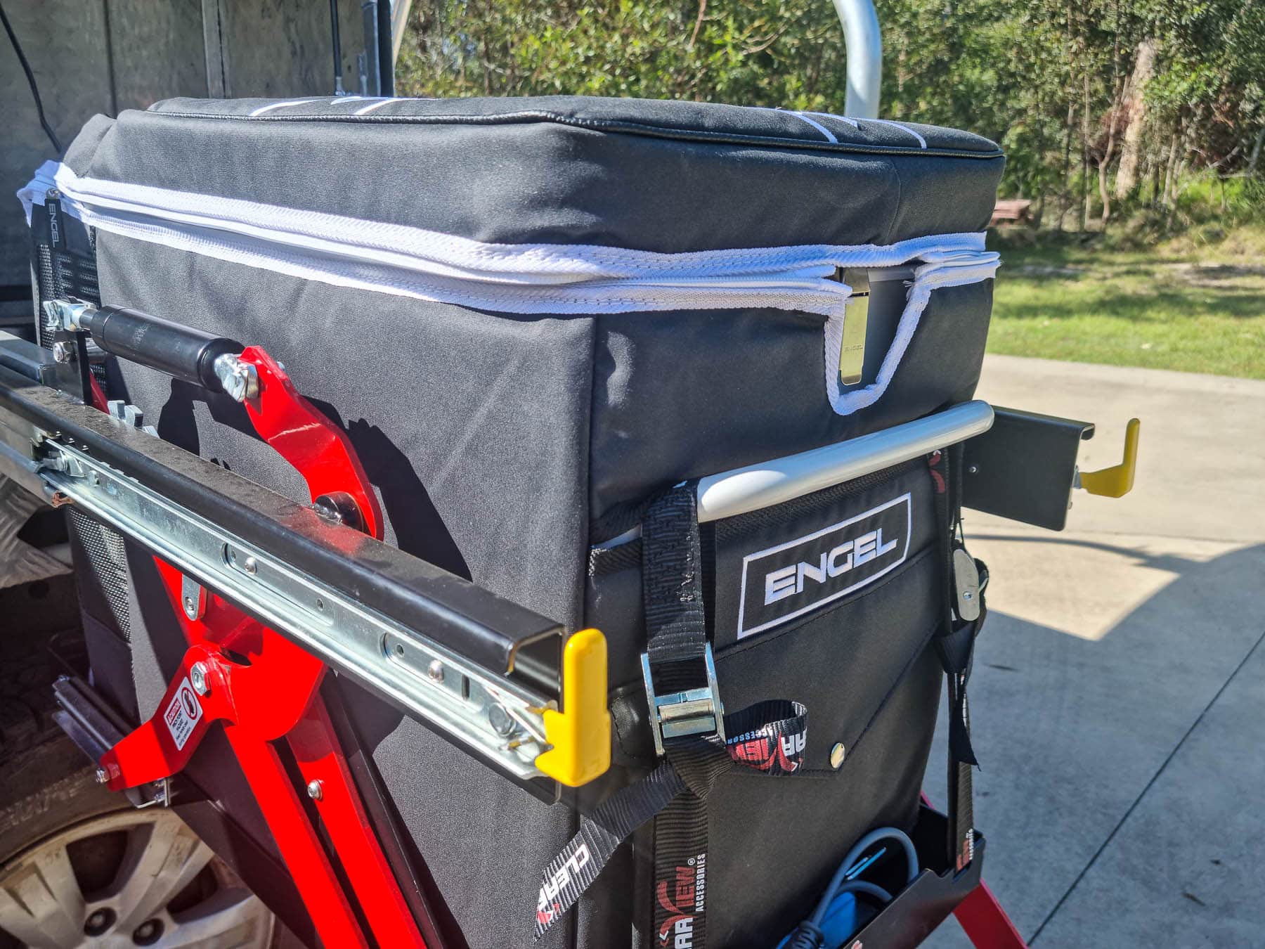 Test How long can a 40L Engel fridge last on one battery charge