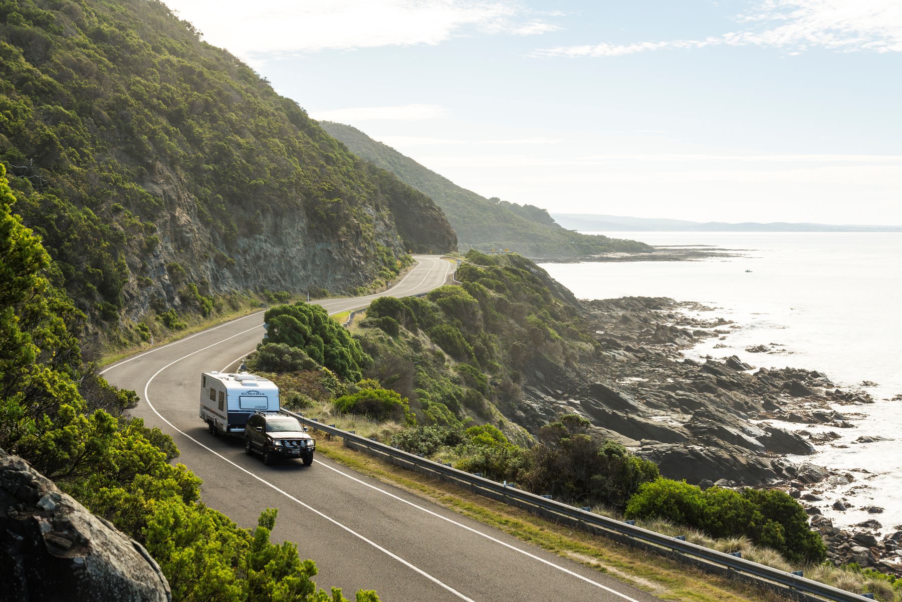 A vehicle using the great Ocean road a popular road for people to use to escape the 2026 Victorian fires