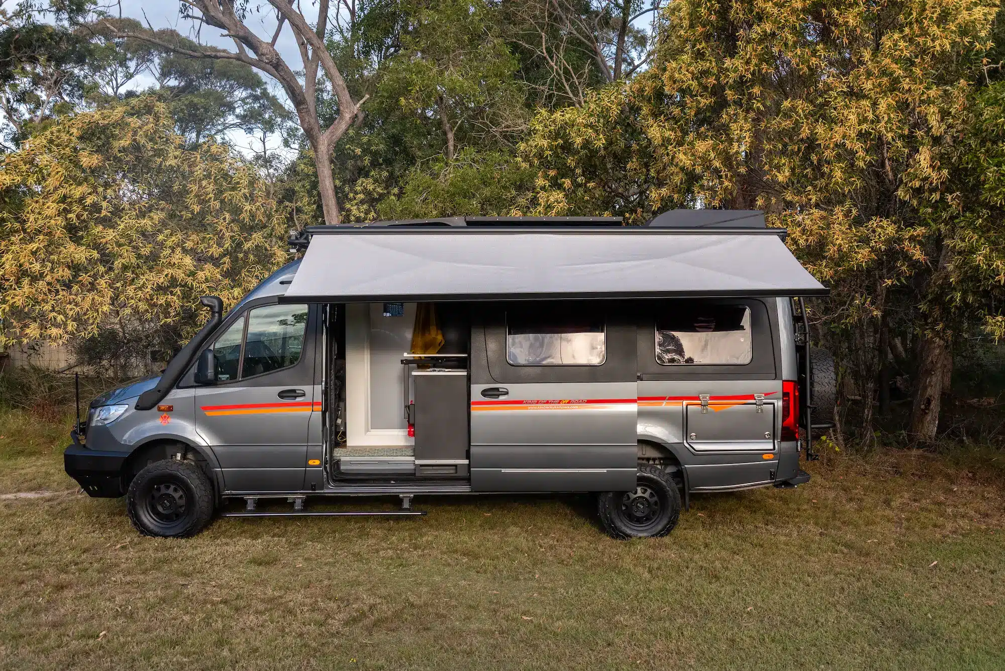 Kimberley Kampers Kruiswagen Ecoscape motorhome exterior