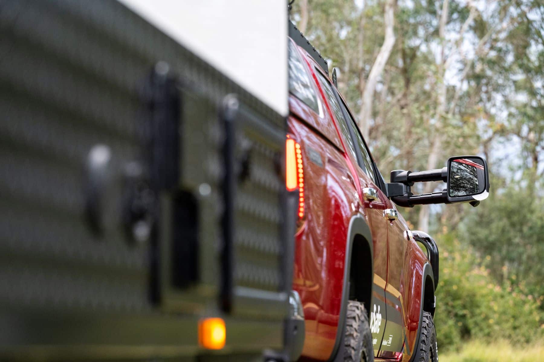 Clearview Original Mirror: Close up of the twin-mirror design on a silver 4WD