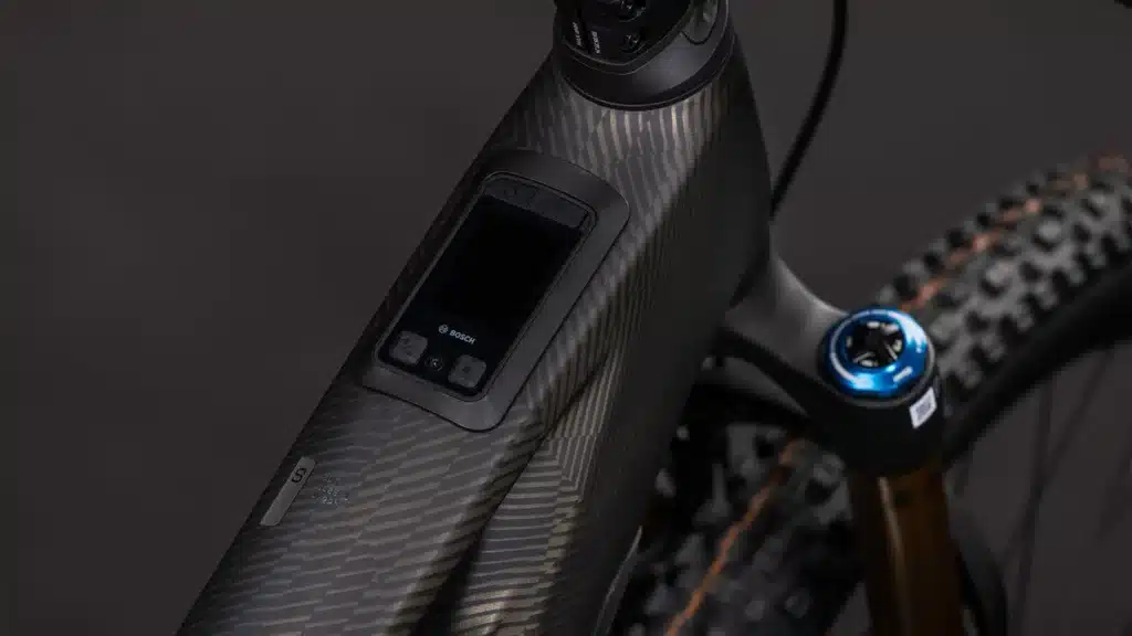 Cube Stereo Hybrid power panel display