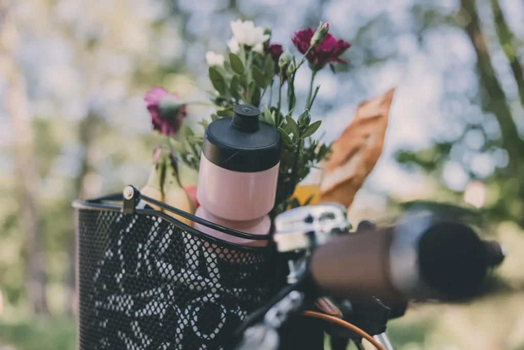 Cube Supreme Hybrid carrying shopping bags easily