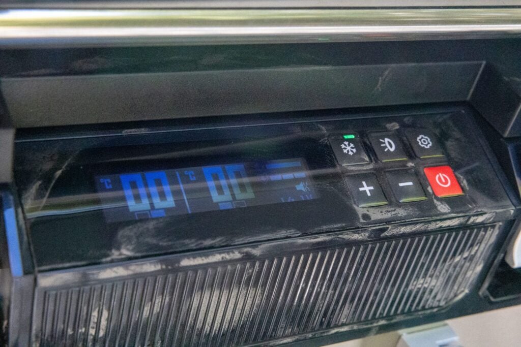 Kings Plus AK55 heavy duty latches and corner protection