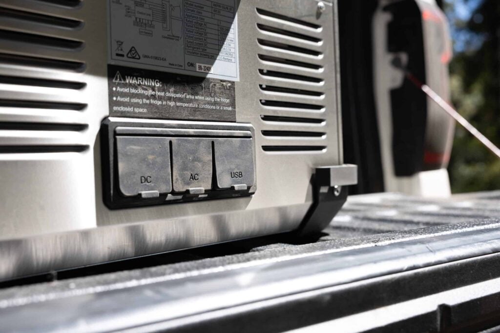 Kings AK55 dual power inputs 12V and 240V for RV use