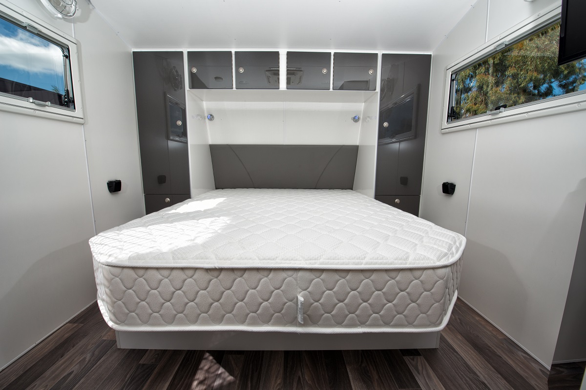 Explorex bedroom