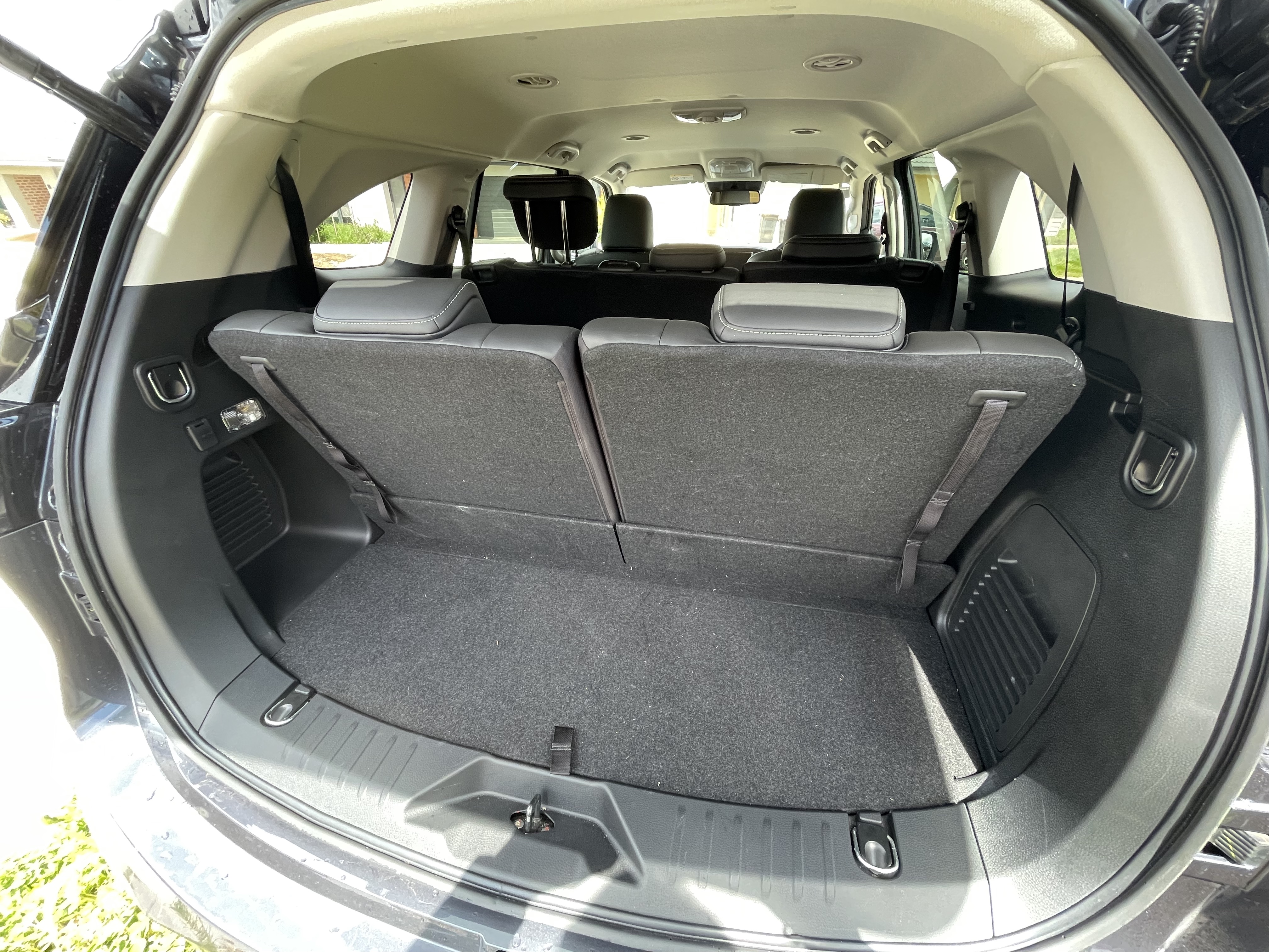 Isuzu 2021 MU-X rear with seats up