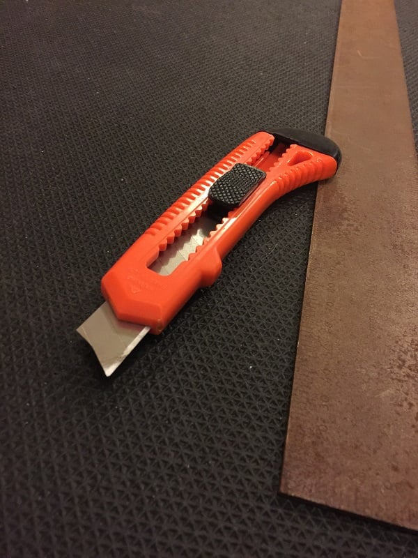 Knife used to cut carpet for a caravan