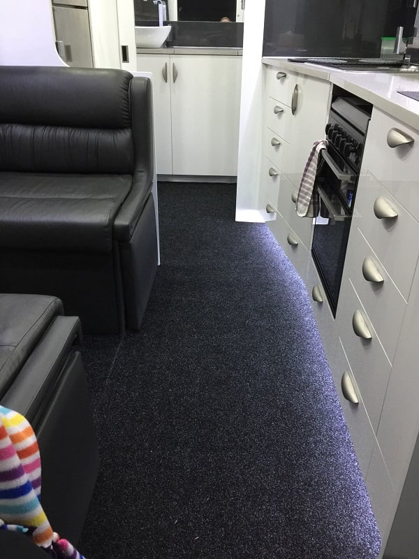 How to carpet a caravan, the end result