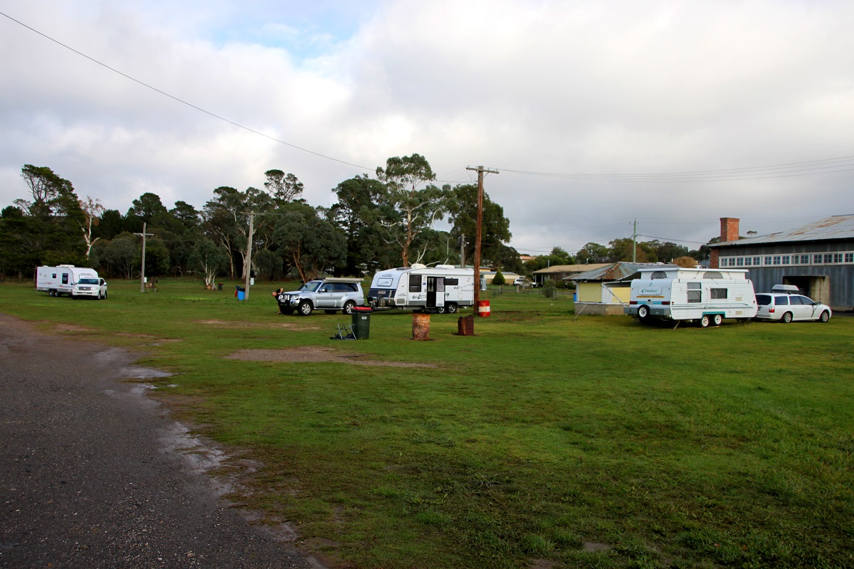 free camping at a showground