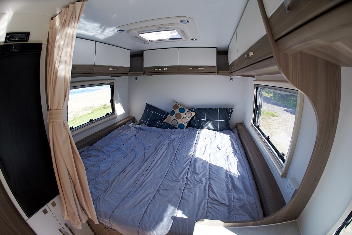 RV DAILY Caravan review Allnew Ezytrail Winton 18